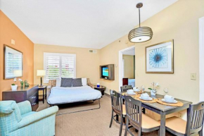 Condo Near Universal Studios With Pool and Hot Tub